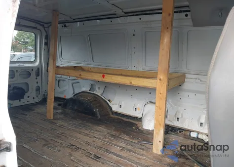 2005 Ford E-150 Commercial/Recreational from USA, damaged, VIN 1FTRE14W65HA89658